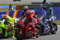 MotoGP Jerez, ufficiale: Marc e Alex Marquez multati