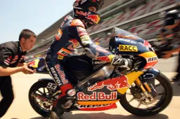 125cc: Marc Marquez "Domani in gara cercherò la fuga"