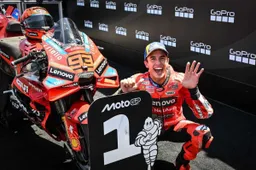 MotoGP, Marc Marquez e il problema che vorrebbero tutti: "Devo rallentare"