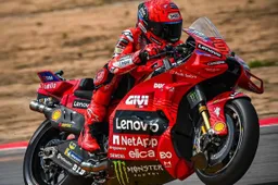 MotoGP, Marc Marquez extraterrestre ad Aragon: Alex spiega il suo "segreto"