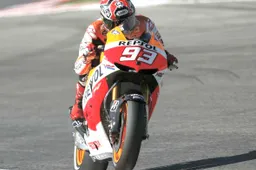 MotoGP Misano Qualifiche: spaziale pole di Marquez, Lorenzo e Rossi in prima fila