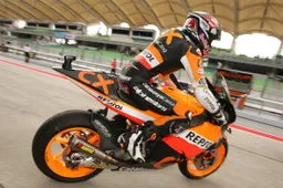 Moto2: Marc Marquez non correrà oggi a Sepang, addio mondiale?