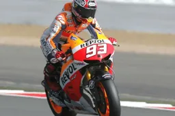 Marc Marquez: lussazione della spalla sinistra dopo la caduta