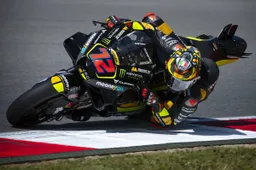 MotoGP, Bezzecchi verso la firma: "Valentino spinge per aiutarmi"