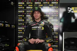 MotoGP, Bezzecchi ringrazia Bagnaia: "Mi ritengo fortunato"