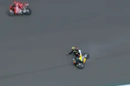 MotoGP, Marco Bezzecchi spiega la caduta: "Forse ho sbagliato"