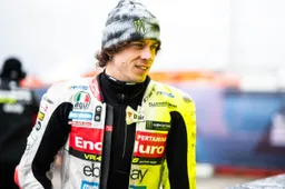 MotoGP, Bezzecchi bacchetta Vinales: "Invece di fare il dito medio…"