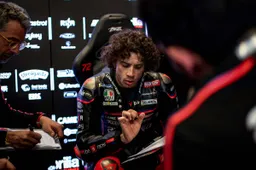 MotoGP, Bezzecchi sente l'assenza di Martin: "Un'altra badilata"