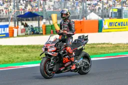 MotoGP, Bezzecchi diventa GarBez e infiamma Misano: la spiegazione della dedica