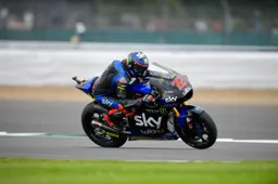Moto2 Silverstone: super pole di Marco Bezzecchi, colpaccio allo scadere