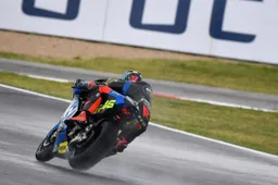 Moto2 Misano, Prove 2: Marco Bezzecchi in vetta sotto la pioggia