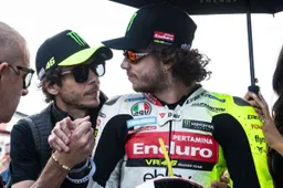 MotoGP, Bezzecchi: "Valentino Rossi ha capito la mia decisione"