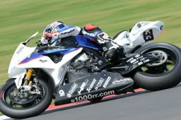 Superbike: Marco Melandri e BMW multati di 3.000 euro