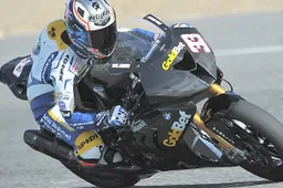 Marco Melandri in pista a Jerez con un giorno d'anticipo