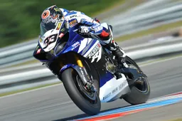 Superbike: Marco Melandri "R1 competitiva a Silverstone"