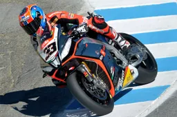 Superbike Laguna Seca Gara 1: vittoria di Marco Melandri