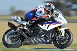 Superbike: il programma e gli orari TV del primo round 2012