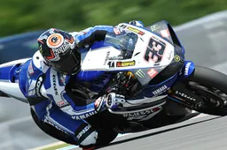 Superbike: ritiro Yamaha, Marco Melandri "Sono a pezzi"