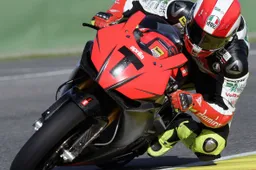 Superbike: Marco Simoncelli prova l'Aprilia, correrà a Imola?