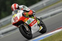 250cc Brno Gara: Marco Simoncelli batte Mattia Pasini