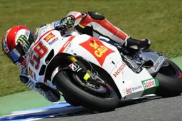 MotoGP Estoril Prove Libere 1: Simoncelli davanti a tutti