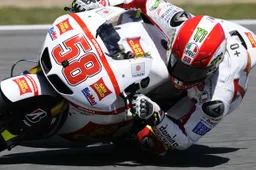 MotoGP Estoril Prove Libere 2: Simoncelli cade, ma è in testa
