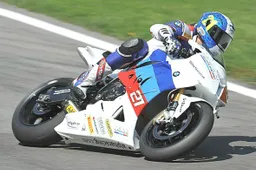 Superstock 1000: sviluppi per la BMW del Team alpha Racing
