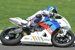 Superstock 1000: velocità record a Monza (320 km/h)