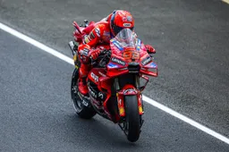 MotoGP Le Mans Sprint: Quartararo ci prova ma è dominio Ducati, Bagnaia così no!