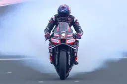 MotoGP Ungheria Prove 1: Martin, la gran fumata del motore Aprilia