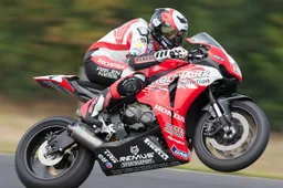 IDM Superbike Assen Prove: che ritorno per Martin Bauer!