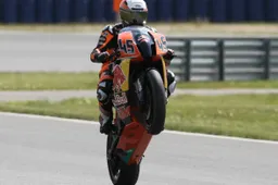 IDM Superbike Oschersleben Gara 1: prima vittoria KTM con Martin Bauer