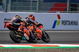 Moto3: Ajo vs Tech3, nel testa a testa KTM brilla Deniz Öncü