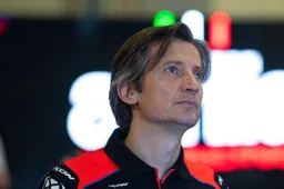 MotoGP, Aprilia in attesa di Liberty: "Servono altri sponsor"