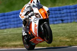 IDM Superbike Oschersleben Gara 2: doppietta di Matej Smrz