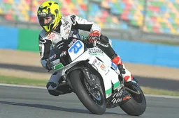 Supersport: Mathew Scholtz resta con Honda PTR