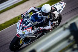 SUPERBIKE*IDM Lausitzring Superpole: Gines in pole