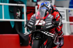 MotoGP Maverick Vinales in volo con l'Aprilia, Aleix Espargaro ha un problema in più?