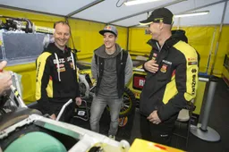 MotoGP: Maverick Vinales fa visita alla MXGP a Valkenswaard