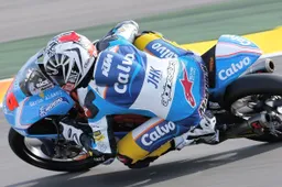 Moto3 Valencia Warm Up: vola Maverick Vinales