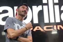 Max Biaggi: cosa è successo con Valentino Rossi in Catalunya