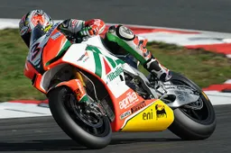 Superbike Magny Cours Gara 2: Max Biaggi completa il trionfo