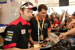 MotoGP: Max Biaggi applaude Valentino Rossi "Bel sorpasso!"