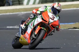 Superbike: Biaggi al comando nei test a Phillip Island