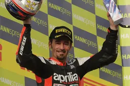 Superbike: Max Biaggi sarà presto Papà!