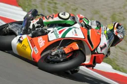Superbike: Max Biaggi non correrà a Magny Cours
