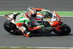 Superbike: Max Biaggi "Non ho mai parlato di ritiro"
