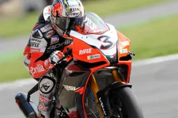 Superbike: Max Biaggi "Mi mancano le battaglie con Rossi"