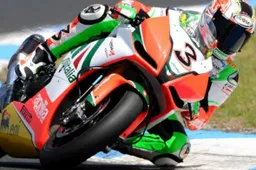 Superbike Phillip Island: Max Biaggi "Tante vibrazioni"