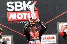 Marco Melandri "Dorna tiene la Superbike un po' sgonfia"